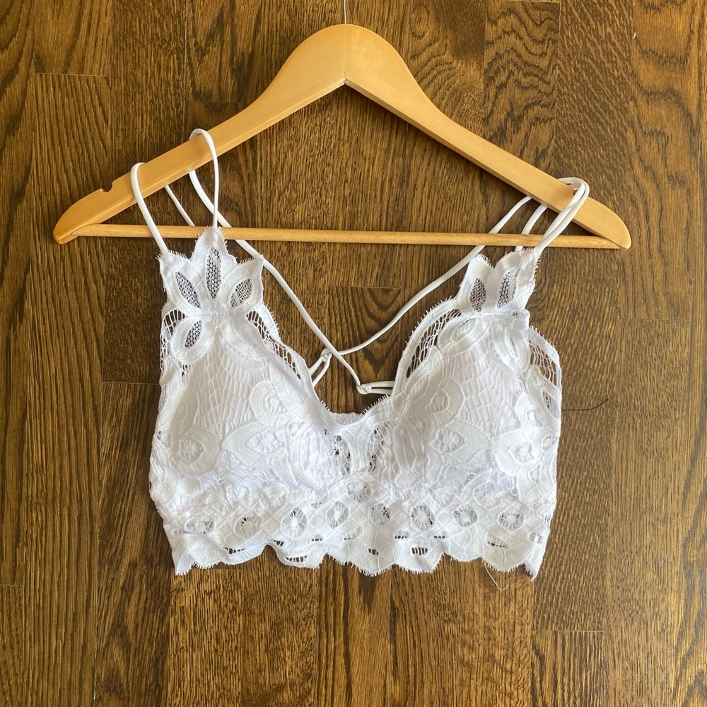 White Scallop Bralette Boho Bra - Picture 6 of 9